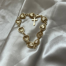 Load image into Gallery viewer, Queen of Hearts bracelet
