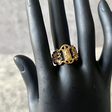 Load image into Gallery viewer, Virgincita mariposa ring
