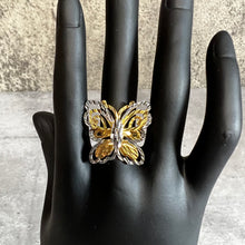 Load image into Gallery viewer, Queen Mariposa ring
